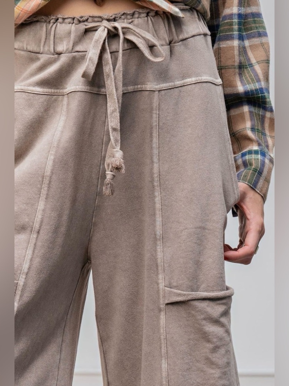 NWT Easel Wide-Leg Cargo Sweatpants ~ Mocha - Picture 2 of 9
